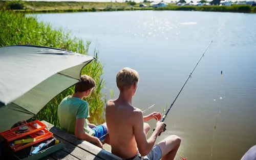 Hvidbjerg Strand Camping Resort Fiskesoe Drenge