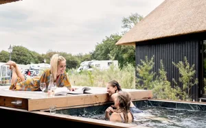 Hvidbjerg Strand Camping Resort Vesterhavsvilla Cocktailpool