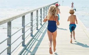 Hvidbjerg Strand Camping Resort Badebro Sommer Badetoej