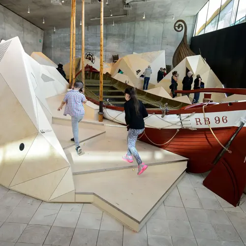 Hvidbjerg Strand Camping Resort Tirpitz Udstilling