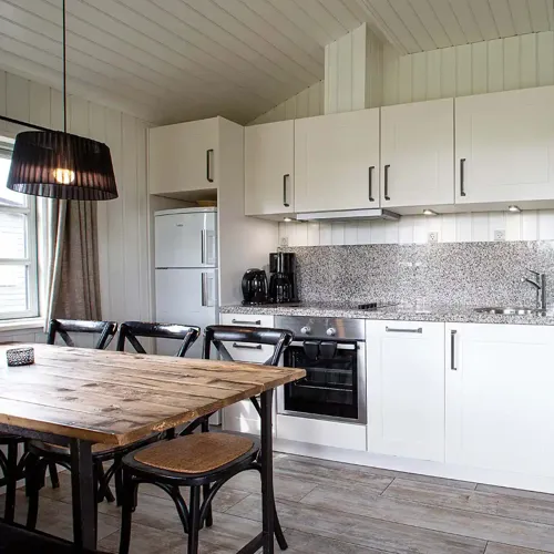 Hvidbjerg Strand Camping Resort Westernbyen Westernhytte Koekken