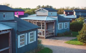 Hvidbjerg Strand Camping Resort Westernbyen Westernhytte Overblik