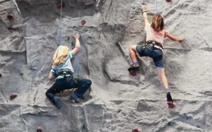 Hvidbjerg Strand Camping Resort Play City Legeland Klatrevaeg